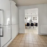 Pool House With Beautiful View By The Sea - Sj650