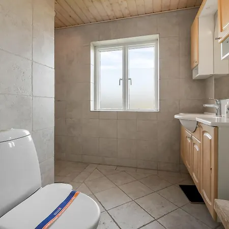 Hébergement de vacances Pool House With Beautiful View By The Sea - Sj650