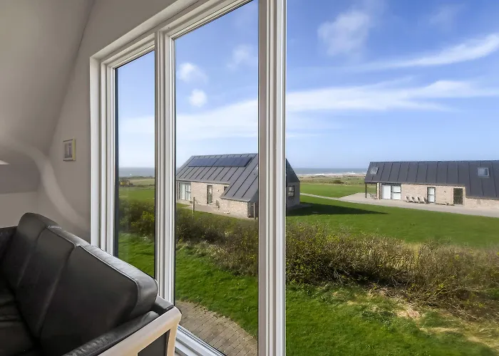 Pool House With Beautiful View By The Sea - Sj650